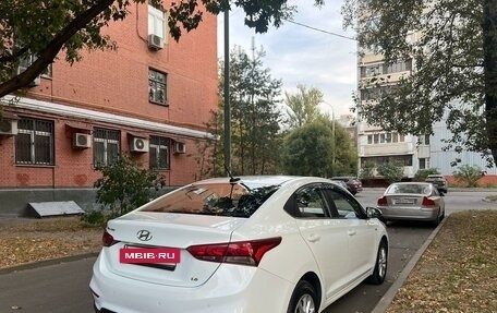 Hyundai Solaris II рестайлинг, 2018 год, 1 370 000 рублей, 9 фотография