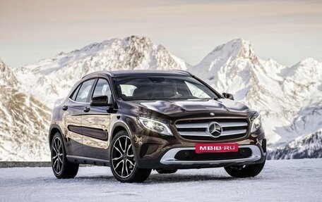 Mercedes-Benz GLA, 2016 год, 18 000 000 рублей, 1 фотография