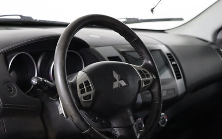 Mitsubishi Outlander III рестайлинг 3, 2012 год, 1 249 990 рублей, 9 фотография