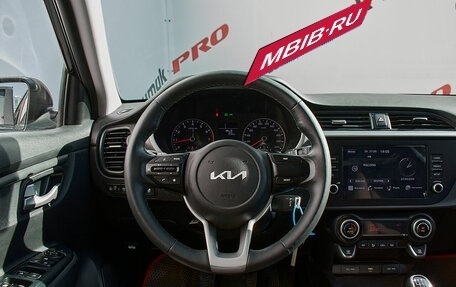 KIA Rio IV, 2022 год, 1 810 000 рублей, 10 фотография