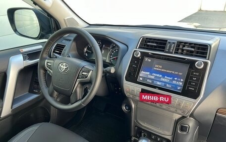 Toyota Land Cruiser Prado 150 рестайлинг 2, 2020 год, 5 499 000 рублей, 11 фотография