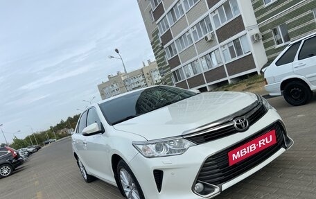 Toyota Camry, 2015 год, 2 250 000 рублей, 10 фотография