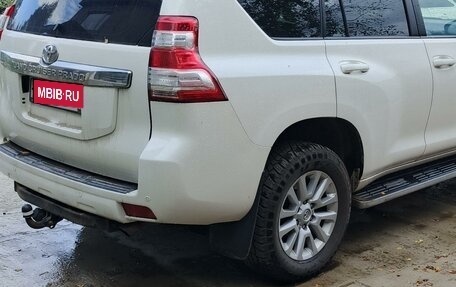 Toyota Land Cruiser Prado 150 рестайлинг 2, 2014 год, 3 300 000 рублей, 2 фотография