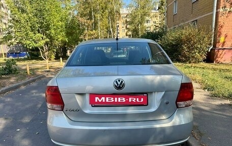 Volkswagen Polo VI (EU Market), 2013 год, 860 000 рублей, 2 фотография