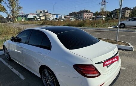 Mercedes-Benz E-Класс, 2016 год, 3 300 000 рублей, 4 фотография