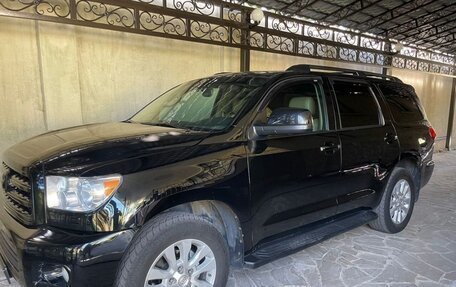 Toyota Sequoia II рестайлинг, 2010 год, 4 200 000 рублей, 1 фотография