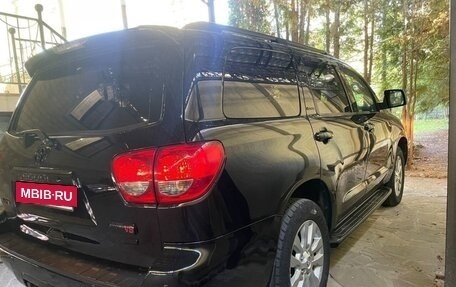 Toyota Sequoia II рестайлинг, 2010 год, 4 200 000 рублей, 8 фотография