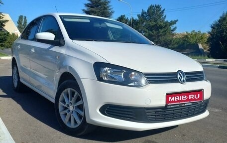 Volkswagen Polo VI (EU Market), 2012 год, 890 000 рублей, 1 фотография