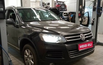 Volkswagen Touareg III, 2011 год, 1 733 000 рублей, 1 фотография