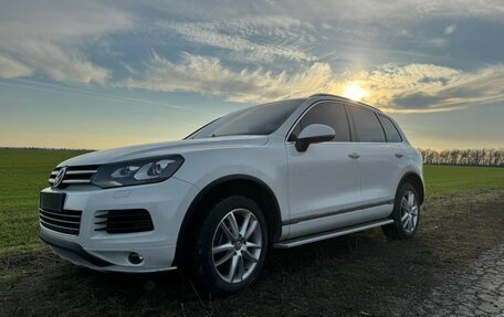 Volkswagen Touareg III, 2012 год, 2 500 000 рублей, 14 фотография