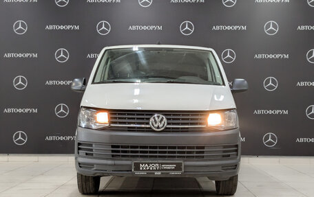 Volkswagen Transporter T6 рестайлинг, 2019 год, 1 615 000 рублей, 2 фотография