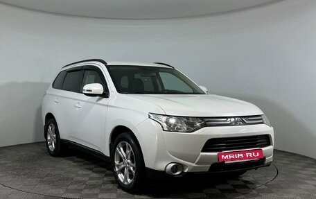 Mitsubishi Outlander III рестайлинг 3, 2012 год, 1 450 000 рублей, 3 фотография