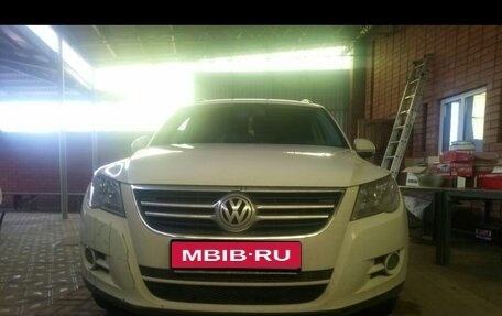 Volkswagen Tiguan I, 2010 год, 1 200 000 рублей, 2 фотография