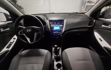 Hyundai Solaris II рестайлинг, 2011 год, 735 000 рублей, 8 фотография