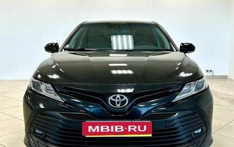 Toyota Camry, 2018 год, 2 100 000 рублей, 2 фотография