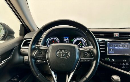 Toyota Camry, 2018 год, 2 100 000 рублей, 16 фотография