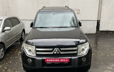 Mitsubishi Pajero IV, 2011 год, 2 150 000 рублей, 2 фотография