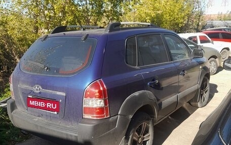 Hyundai Tucson III, 2005 год, 680 000 рублей, 3 фотография