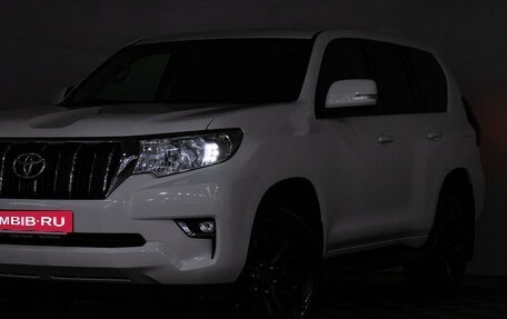 Toyota Land Cruiser Prado 150 рестайлинг 2, 2019 год, 4 870 000 рублей, 23 фотография