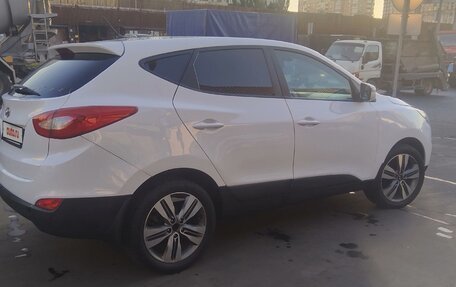 Hyundai ix35 I рестайлинг, 2014 год, 950 000 рублей, 3 фотография