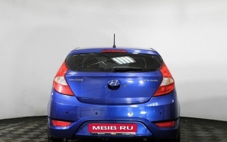 Hyundai Solaris II рестайлинг, 2011 год, 760 000 рублей, 6 фотография