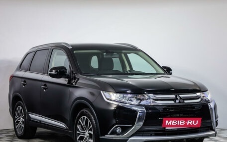 Mitsubishi Outlander III рестайлинг 3, 2018 год, 2 389 000 рублей, 3 фотография