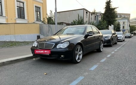 Mercedes-Benz C-Класс, 2006 год, 920 000 рублей, 10 фотография