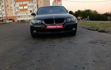 BMW 3 серия, 2005 год, 950 000 рублей, 1 фотография