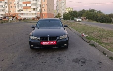 BMW 3 серия, 2005 год, 950 000 рублей, 3 фотография