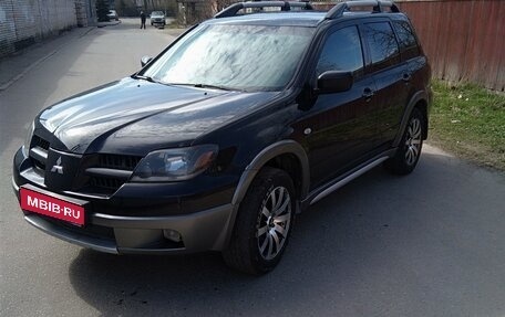 Mitsubishi Outlander III рестайлинг 3, 2006 год, 690 000 рублей, 1 фотография