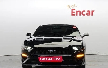 Ford Mustang VI рестайлинг, 2020 год, 3 200 000 рублей, 3 фотография