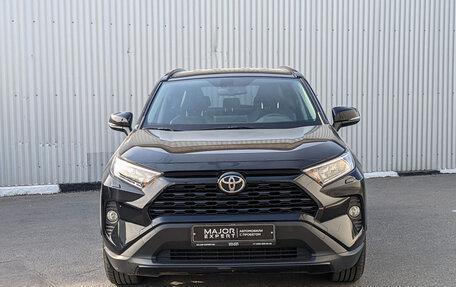 Toyota RAV4, 2021 год, 4 590 000 рублей, 2 фотография