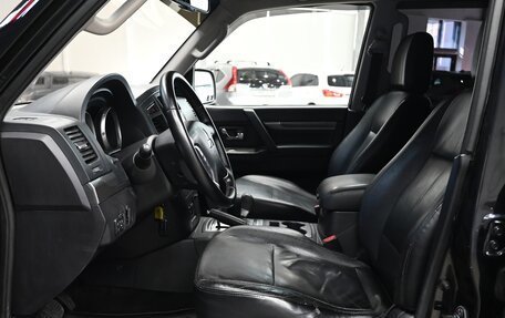 Mitsubishi Pajero IV, 2011 год, 2 325 000 рублей, 11 фотография