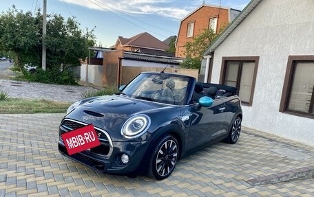 MINI Cabrio, 2018 год, 2 685 000 рублей, 3 фотография