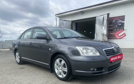 Toyota Avensis III рестайлинг, 2005 год, 1 200 000 рублей, 2 фотография