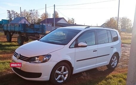 Volkswagen Touran III, 2012 год, 1 250 000 рублей, 2 фотография