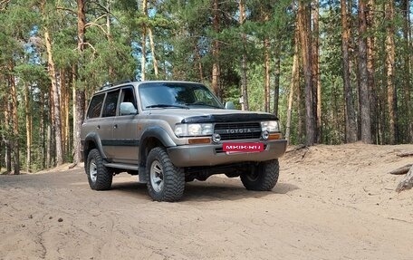 Toyota Land Cruiser 80 рестайлинг, 1995 год, 1 750 000 рублей, 6 фотография