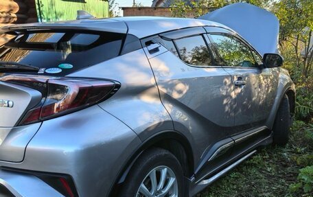 Toyota C-HR I рестайлинг, 2017 год, 2 200 000 рублей, 7 фотография