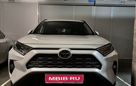 Toyota RAV4, 2020 год, 3 600 000 рублей, 1 фотография