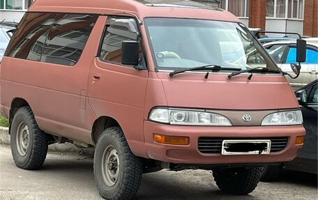 Toyota Town Ace III, 1993 год, 700 000 рублей, 1 фотография