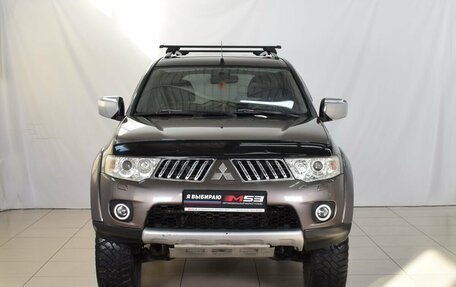 Mitsubishi Pajero IV, 2010 год, 2 060 995 рублей, 2 фотография