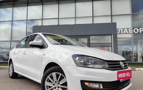 Volkswagen Polo VI (EU Market), 2017 год, 1 350 000 рублей, 2 фотография