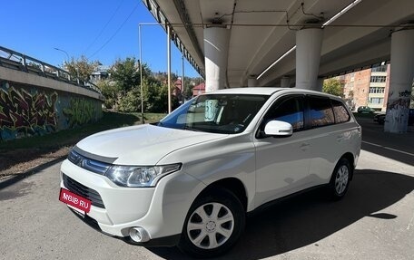 Mitsubishi Outlander III рестайлинг 3, 2012 год, 1 600 000 рублей, 2 фотография