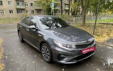 KIA Optima IV, 2018 год, 1 800 000 рублей, 2 фотография