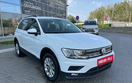 Volkswagen Tiguan II, 2018 год, 2 450 000 рублей, 3 фотография