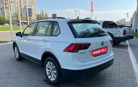 Volkswagen Tiguan II, 2018 год, 2 450 000 рублей, 7 фотография