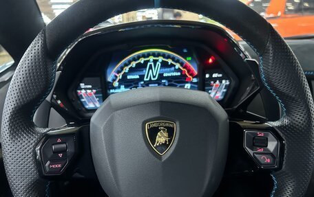 Lamborghini Aventador I рестайлинг, 2021 год, 65 000 000 рублей, 8 фотография