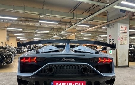 Lamborghini Aventador I рестайлинг, 2021 год, 65 000 000 рублей, 5 фотография