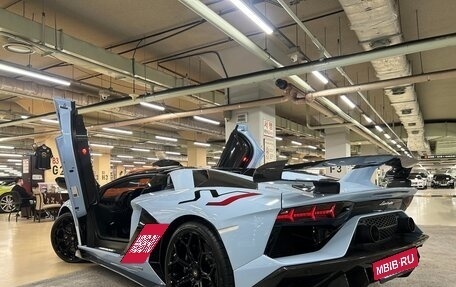 Lamborghini Aventador I рестайлинг, 2021 год, 65 000 000 рублей, 6 фотография