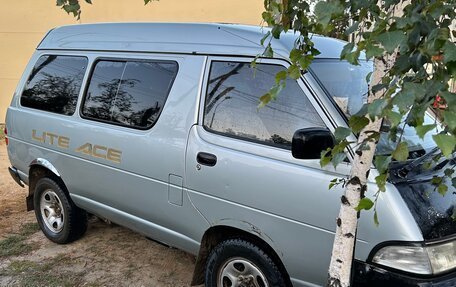 Toyota Lite Ace IV, 1996 год, 250 000 рублей, 2 фотография